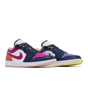 Women’s air Jordan’s 1 low SE mismatched purple magneta